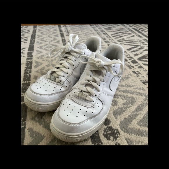 Nike Shoes - Nike Airforce 1